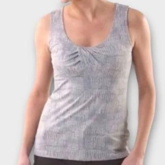 Patagonia Tops - Patagonia Womens Bandha Tank Top Size M Light Gray Floral Stretch Scoop Neck